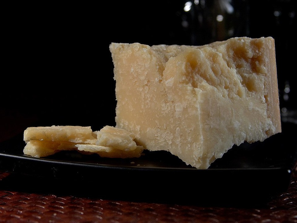 พาร์มีซานชีส (Parmesan Cheese)